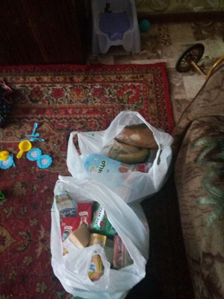 Мама Ольга и дети Анечка и Алеша